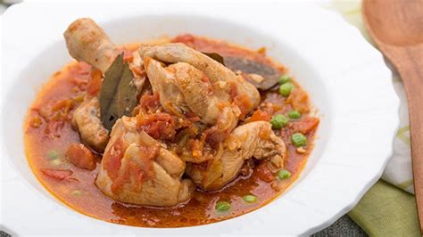 Sarciadong Manok Recipe (Tagalog Version) .